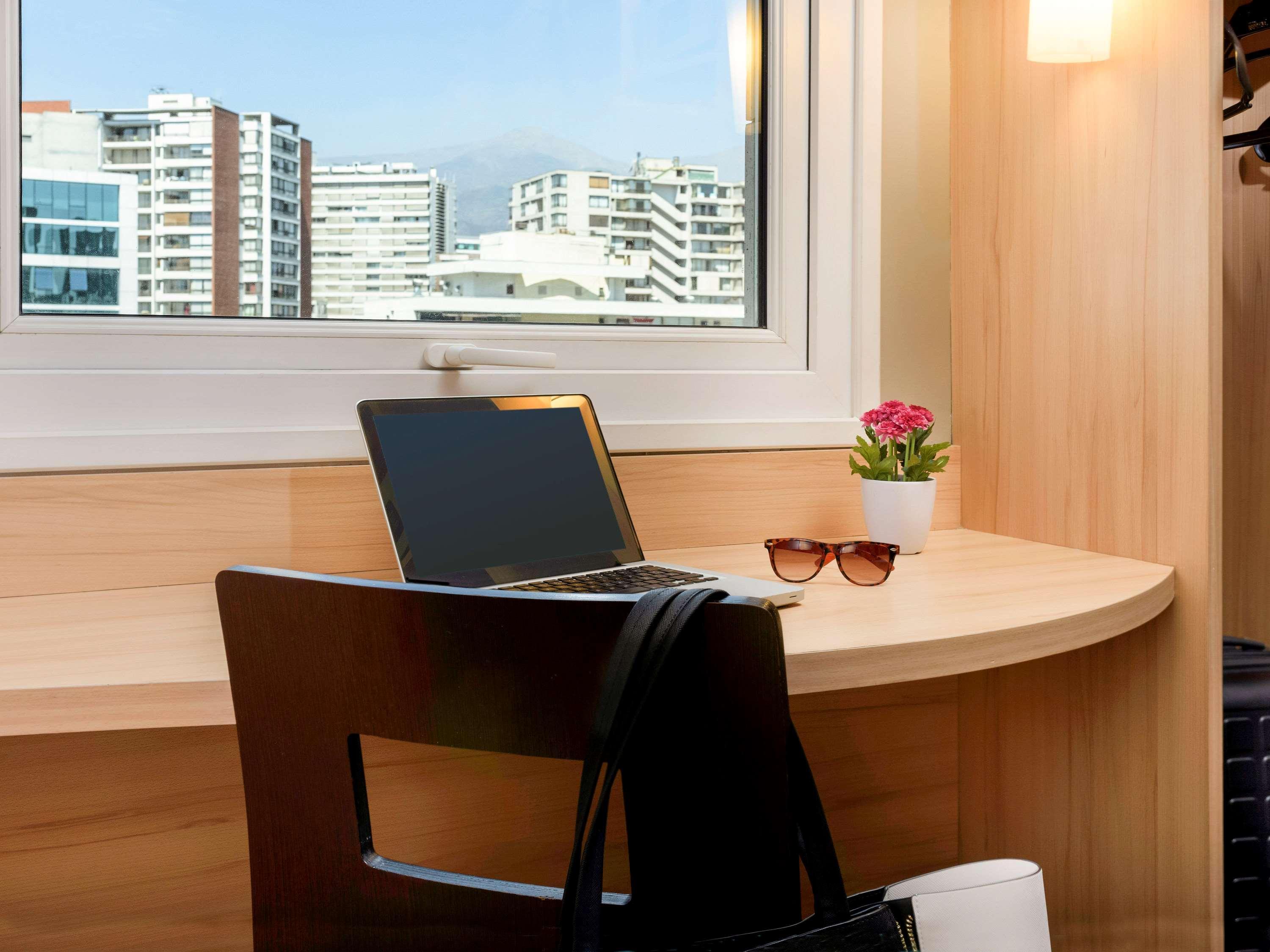 Ibis Santiago Las Condes Exterior photo