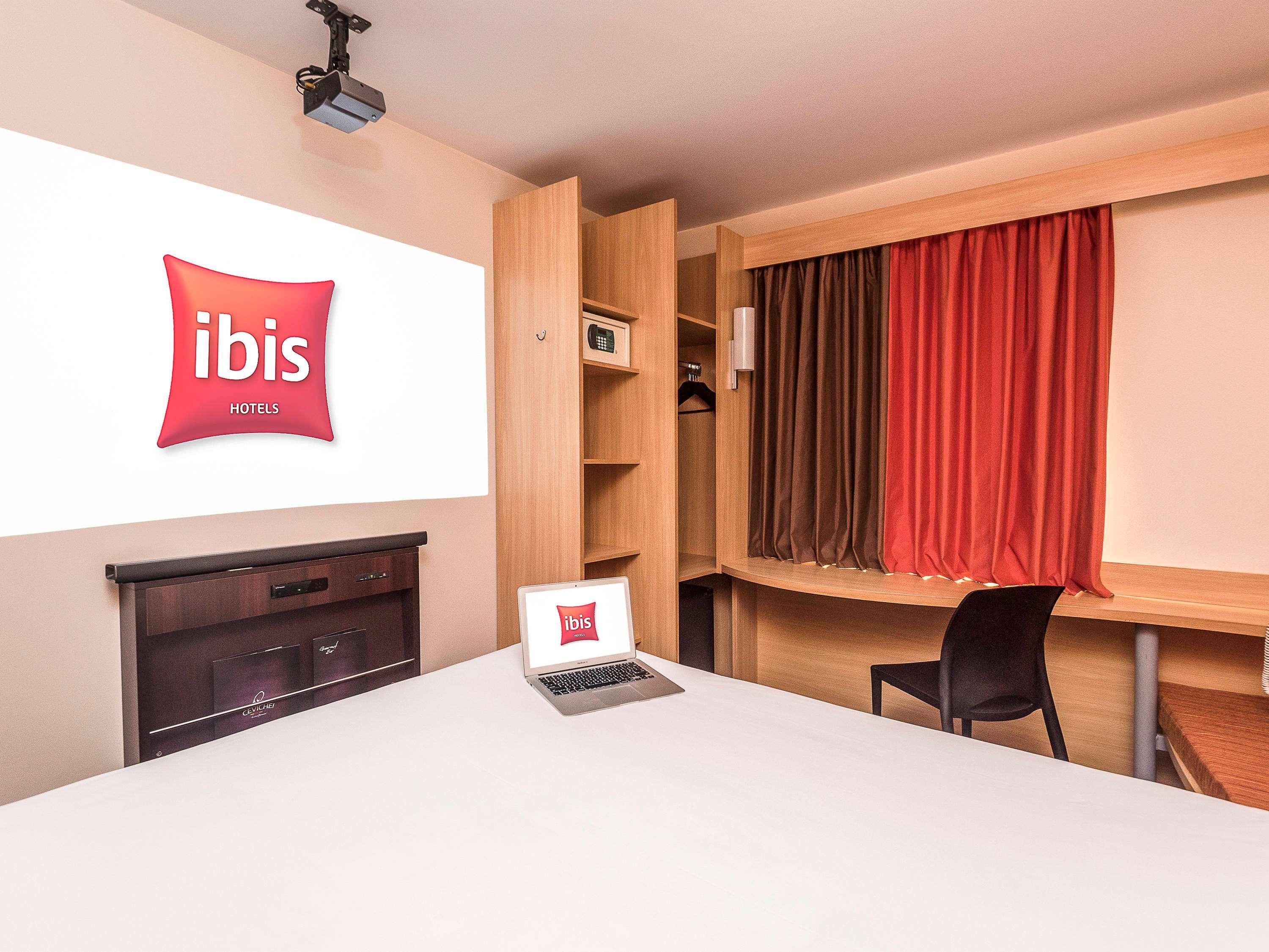 Ibis Santiago Las Condes Exterior photo