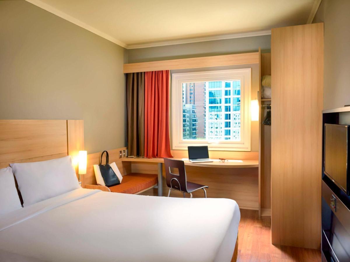 Ibis Santiago Las Condes Exterior photo